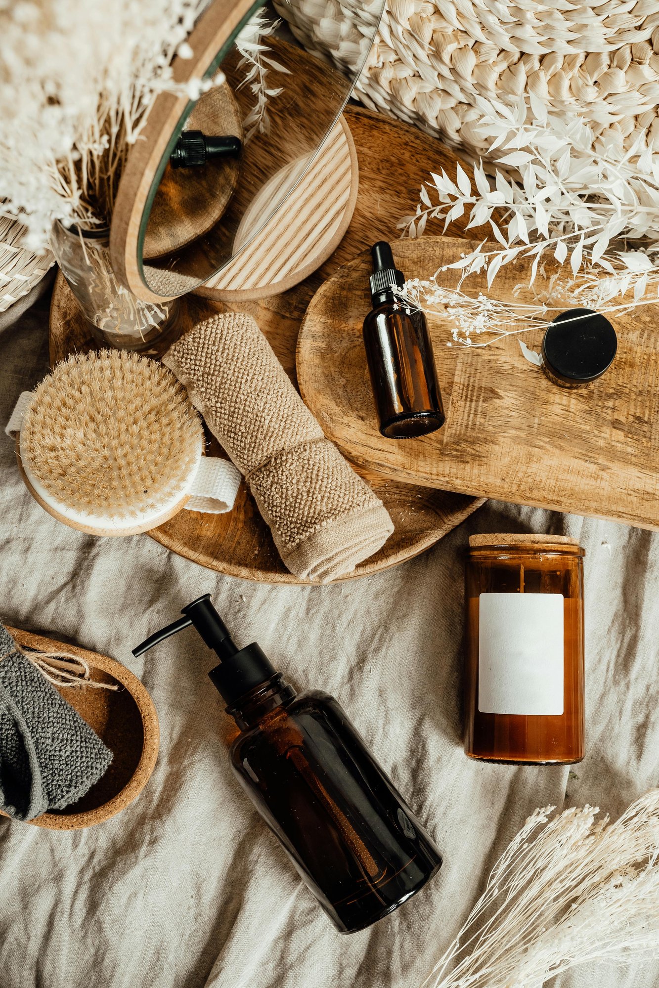 natural cosmetics and plastic free packaging